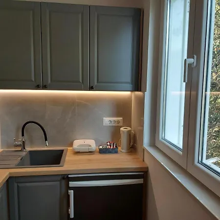Romana Apartment *